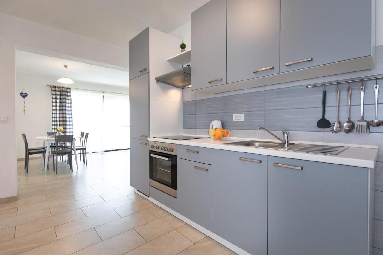 Apartments Otia Seaview Порат Екстер'єр фото